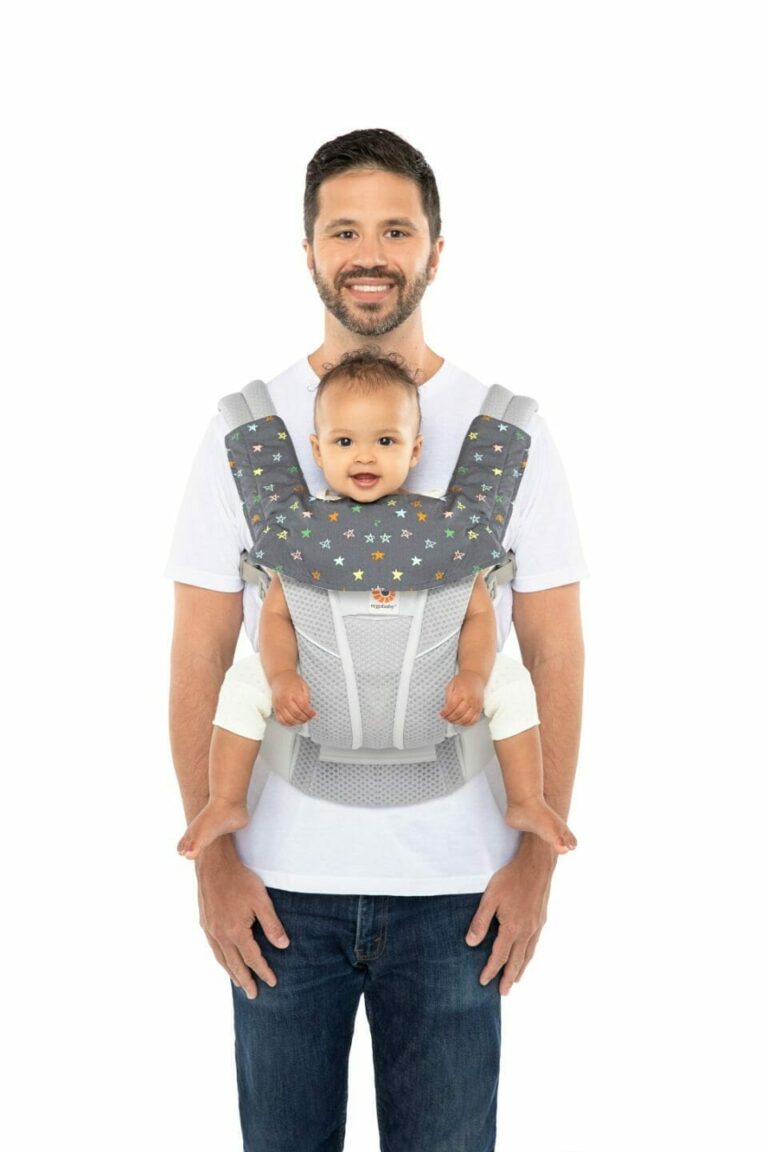 Ergobaby Протектор за презрамки и подбрадичка - Chalkboard Stars